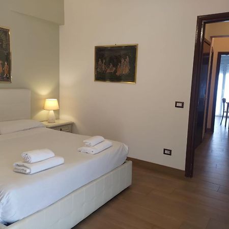 San Giovanni Apartment With Balcony روما المظهر الخارجي الصورة