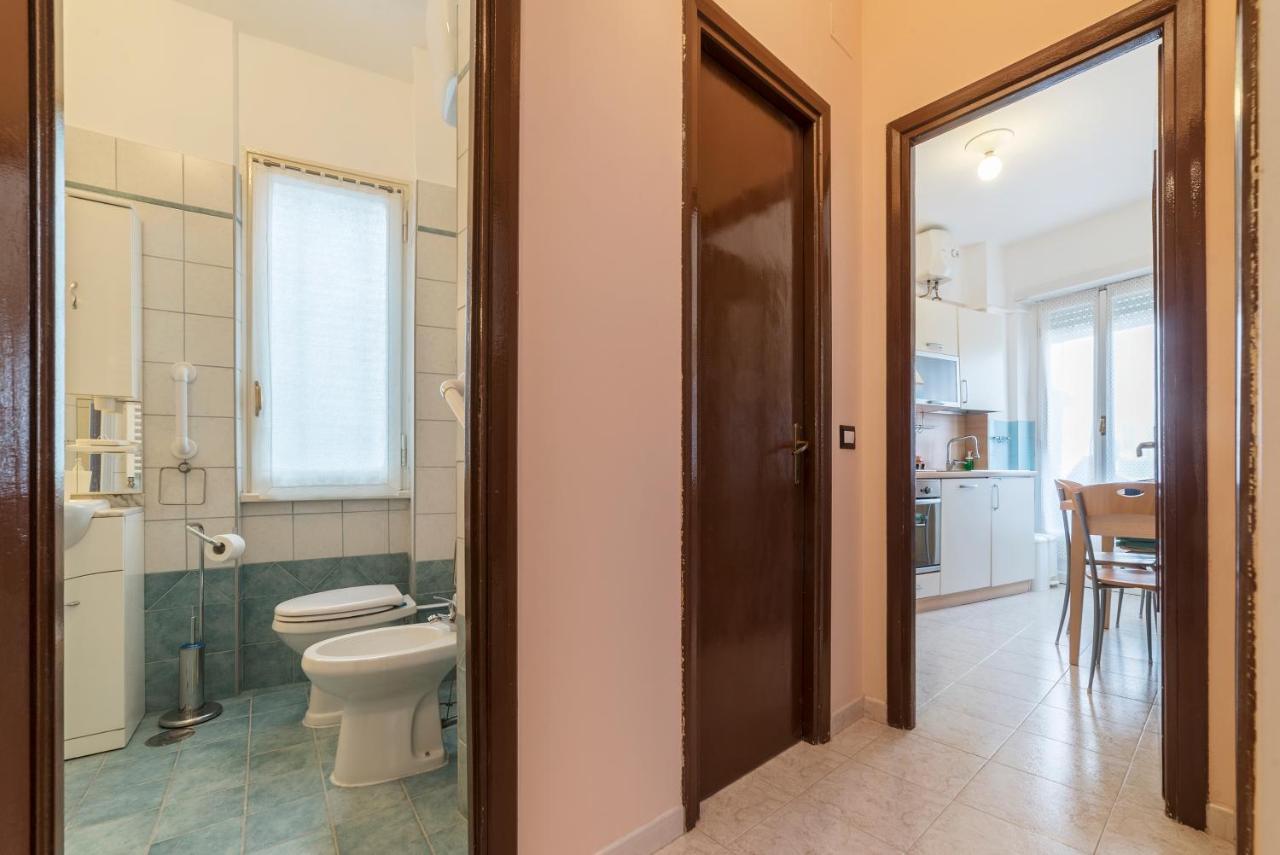 San Giovanni Apartment With Balcony روما المظهر الخارجي الصورة